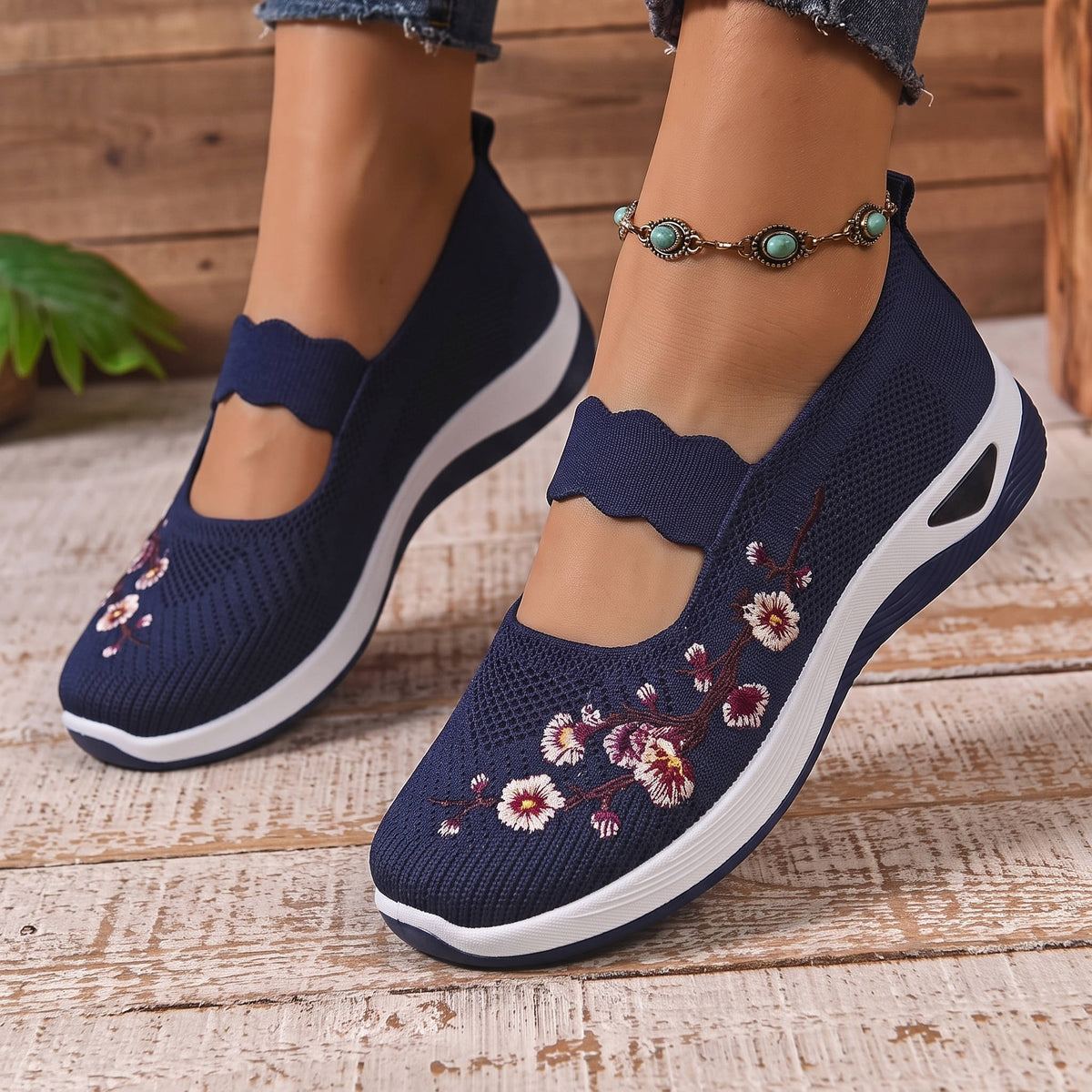 Women's Slip-On Mary Jane Shoes with Elastic Instep Strap and Floral Embroidery