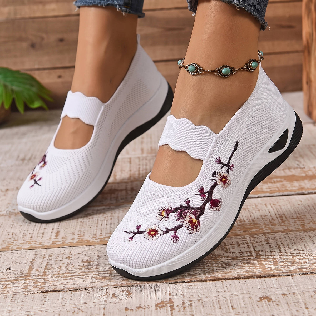 Women's Slip-On Mary Jane Shoes with Elastic Instep Strap and Floral Embroidery