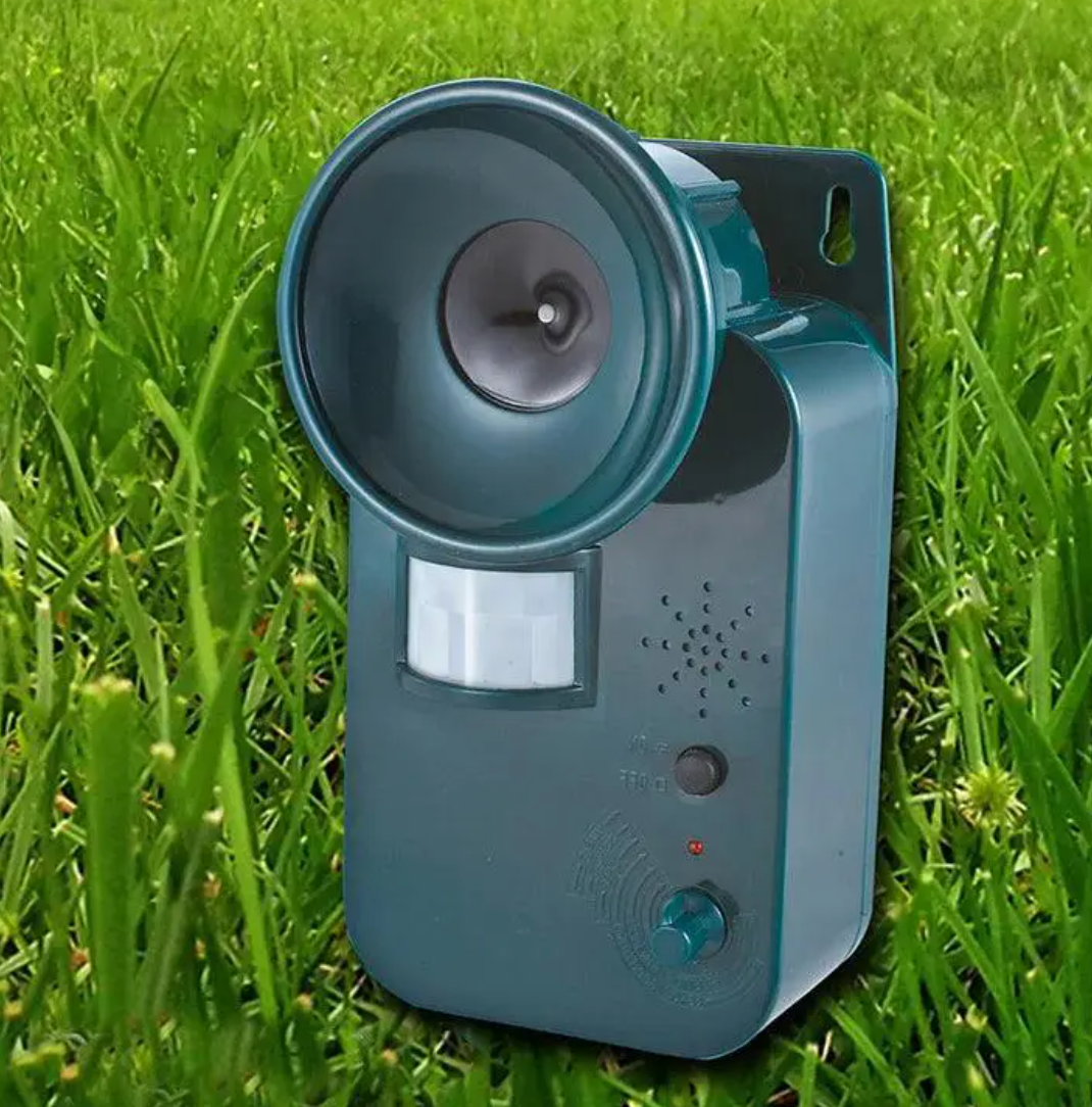Ultrasonic Pest Repeller with Motion Sensor and Adjustable Frequency for 5000 Sq Ft