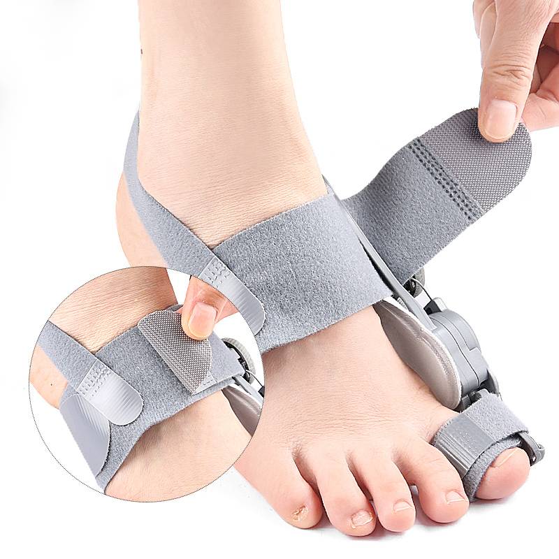 Adjustable Bunion Corrector with Twist Knob Control and Silicone Cushioning, Heel Strap
