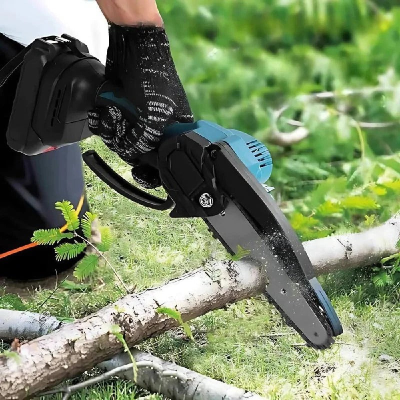 Cordless Electric Chainsaw with 1000W Motor and 30-Minute Battery Runtime
