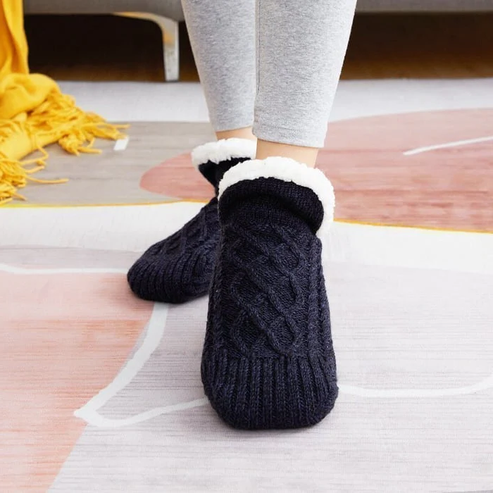 Fleece Socks with Silicone Grip Dots and Mid Calf Coverage