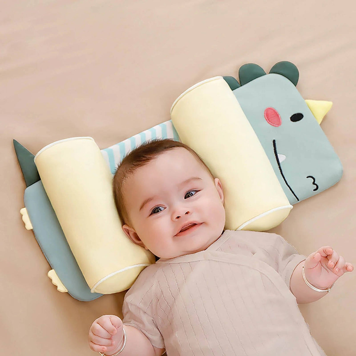 Infant Head Shaping Pillow with Adjustable Side Cushions and 3D Mesh Ventilation