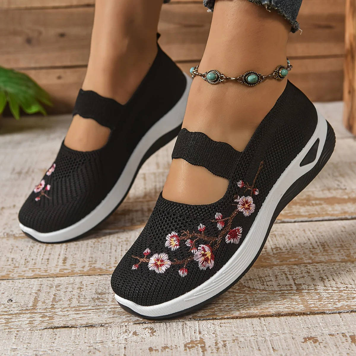 Women's Slip-On Mary Jane Shoes with Elastic Instep Strap and Floral Embroidery