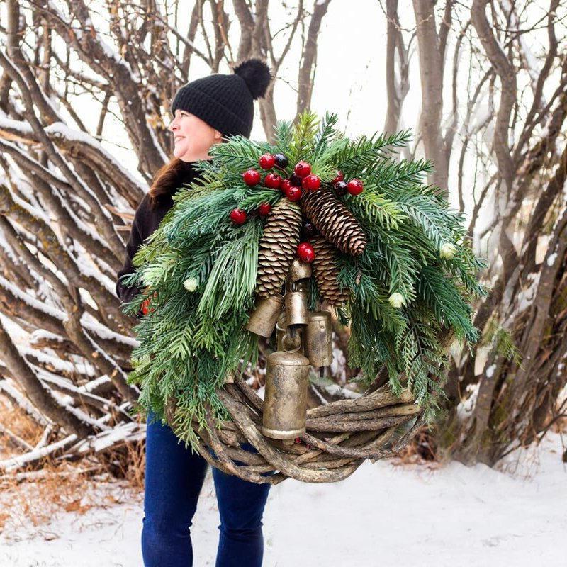 Rustic Christmas Wreath with Golden Bells and Pinecones, 17 inch