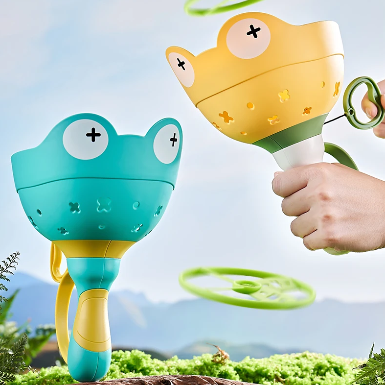 Pull String Propeller Toy with Frog Shapes and 6 Colorful Pieces