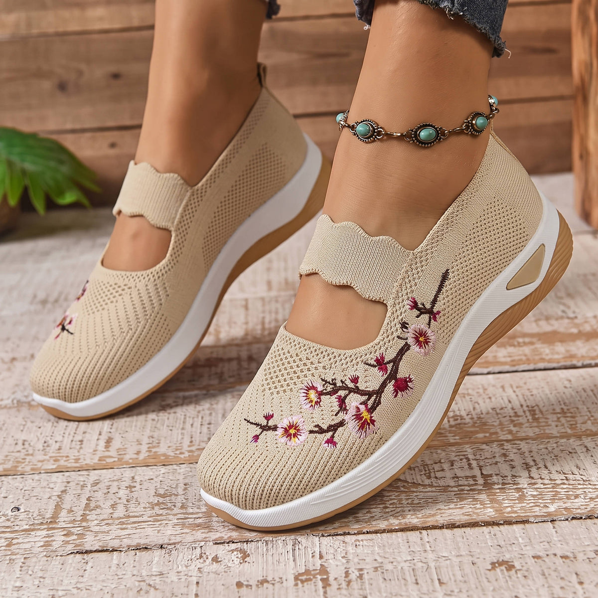 Women's Slip-On Mary Jane Shoes with Elastic Instep Strap and Floral Embroidery
