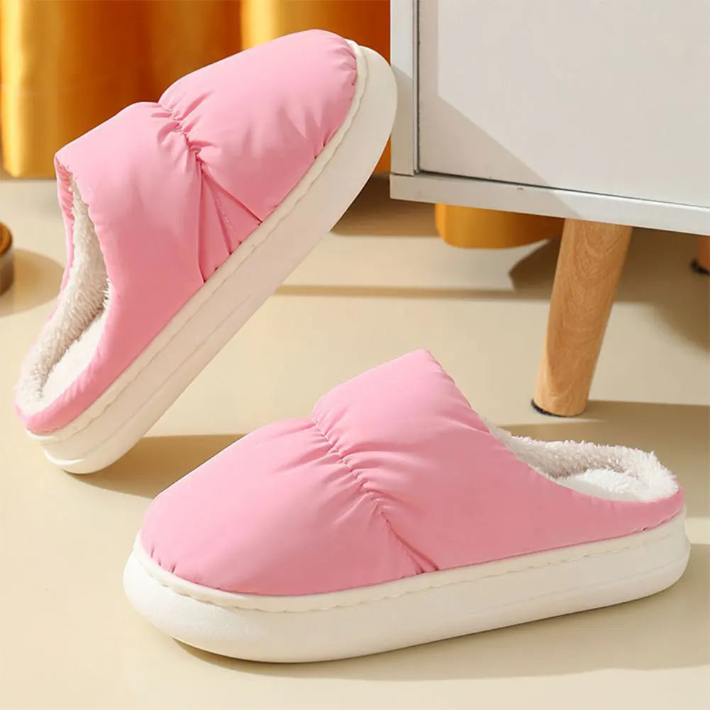 Heated Slippers with Even Temperature Distribution and Non-Slip Sole, Unisex