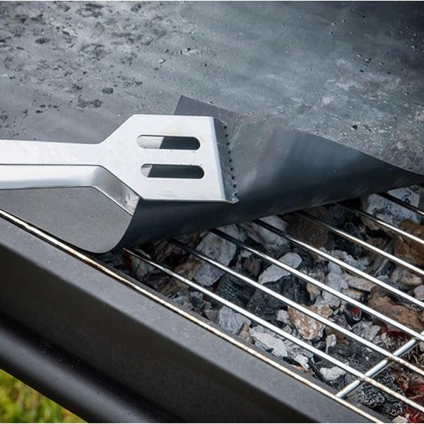 Reusable Grill Mat with Non-Stick Fiberglass Coating and Heat Resistance to 500F