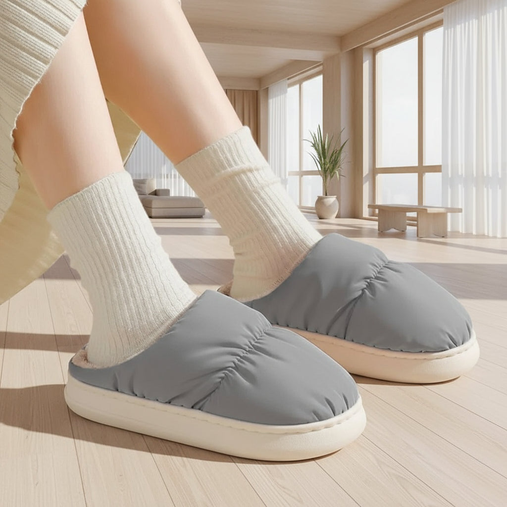 Heated Slippers with Even Temperature Distribution and Non-Slip Sole, Unisex