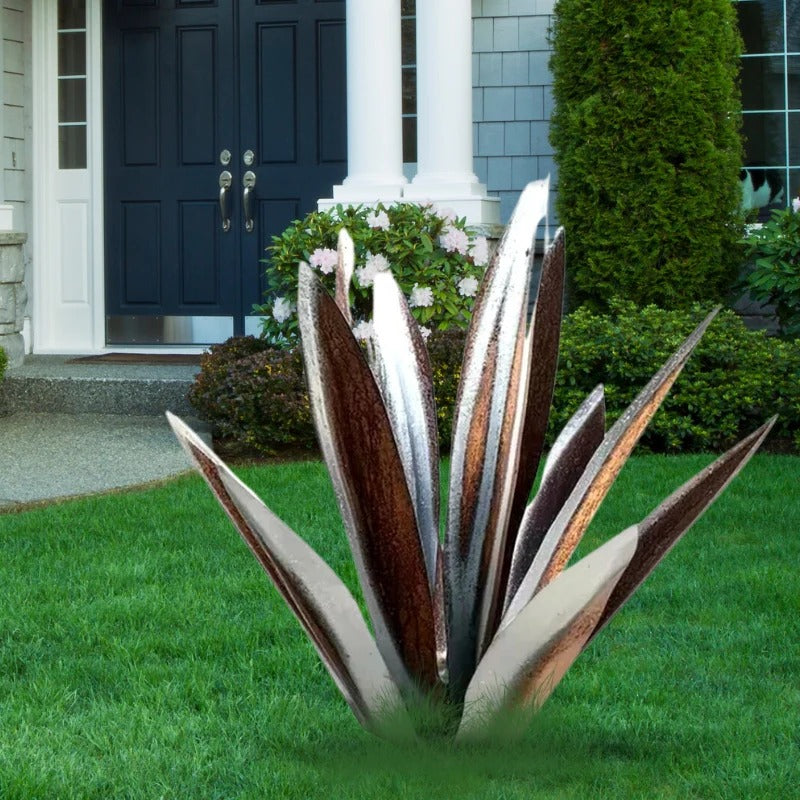 Metal Agave Plant Decorative Sculpture with Rust Finish and Weather Resistant Coating