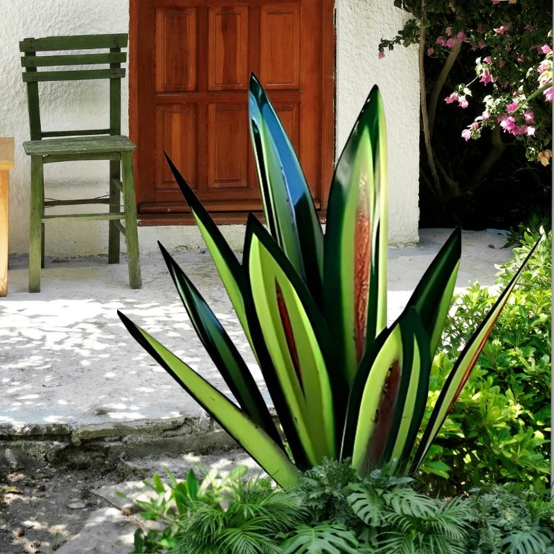 Metal Agave Plant Decorative Sculpture with Rust Finish and Weather Resistant Coating