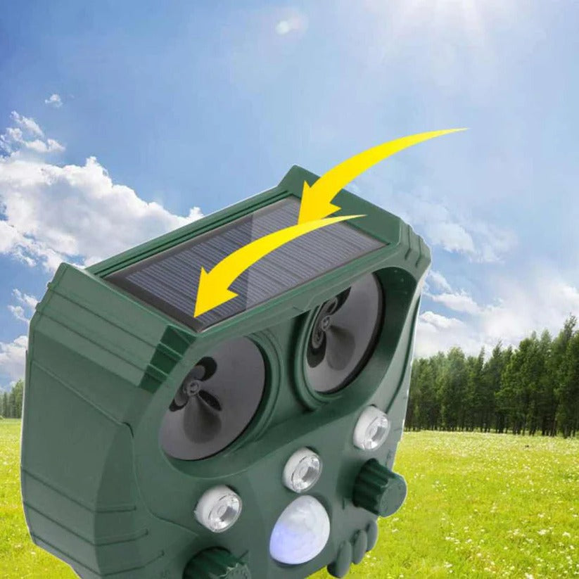 Motion Activated Animal Repellent with Ultrasonic Waves and Infrared Light for Cats, Foxes, Rats and Squirrels