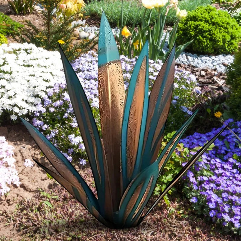 Metal Agave Plant Decorative Sculpture with Rust Finish and Weather Resistant Coating