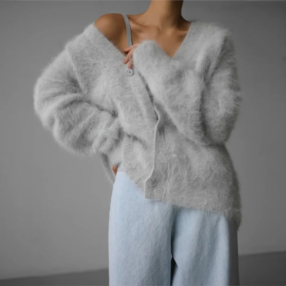 Women's Knit Sweater with Round Neckline and Natural Fiber, Shape Retention