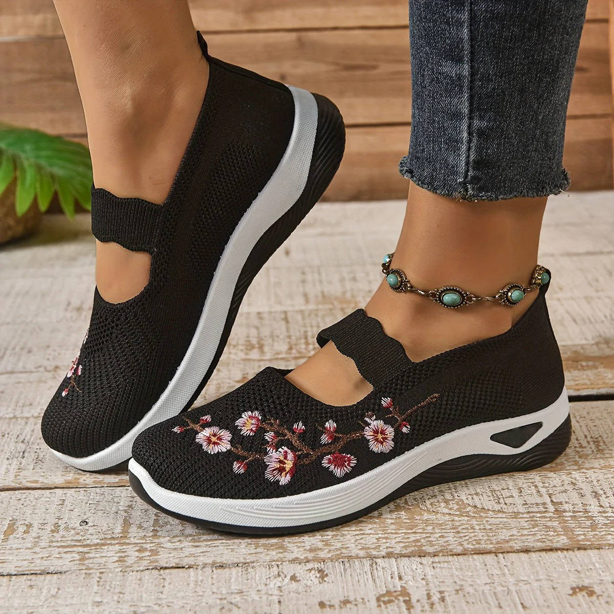 Women's Slip-On Mary Jane Shoes with Elastic Instep Strap and Floral Embroidery