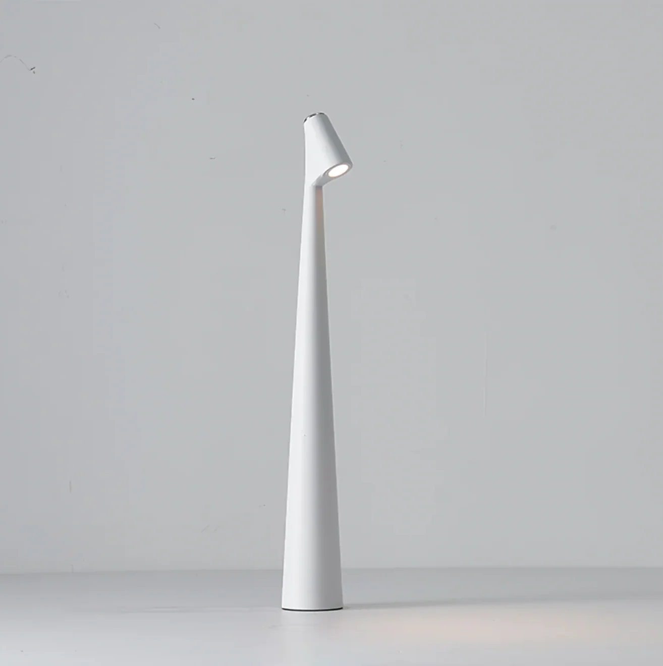 Cordless Touch Control Table Lamp with Adjustable Color Temperature and USB C Charging - Alverraliving