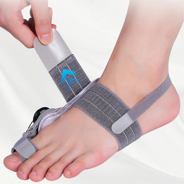 Adjustable Bunion Corrector with Twist Knob Control and Silicone Cushioning, Heel Strap